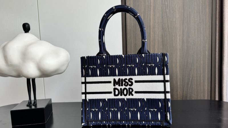 chr1st1an D10r shopping bags